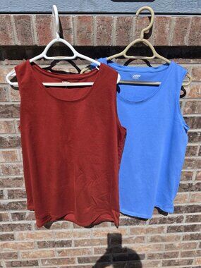 Two Lands' End Tank Tops Size XL